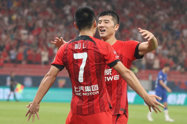 开云体育-专访李圣龙：10年坚持靠的是态度 爆发？有更高目标