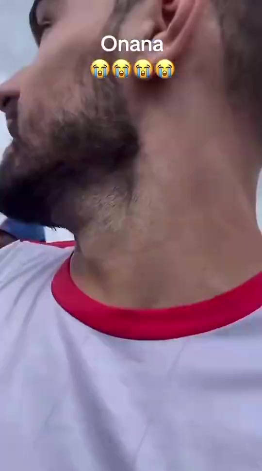 屡遭不顺!奥纳纳在喀麦隆输球后遭丢水瓶,又被曼联放弃转战土超